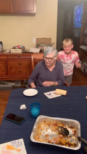 Lisa Lampanelli Instagram - Never work with animals - or especially KIDS!! #fuckyoutrevor