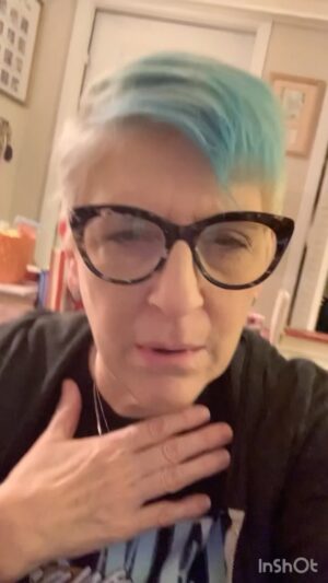 Lisa Lampanelli Instagram - It’s #thirsttrapthursday with the Losers with a Dream, and I don’t like it!
—

Losers with a Dream podcast available on ITunes, Spotify and YouTube. New episodes every Tuesday at 8 am EST. LINK IN BIO. 

#recovery #podcast #podcastersofinstagram #podcasters #recoverypodcast #traumarecovery #selfhelp #selfcare #comedy #addiction #funny #selflove #standupcomedy #comedypodcasters