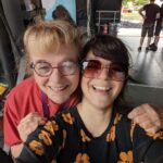 Lisa LeBlanc Instagram - 2022, t'étais WILD. Entre le release de Chiac Disco, Bouilli le homard, le retour des shows (après 3 ans de break!) les nouvelles rencontres pi de retrouver la route, ça été une année pas pire magique. Merci de me suivre dans toute ces aventures, bonne année pi on se revoit en 2023!