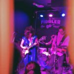 Lisa LeBlanc Instagram - Wow, London!!! What a crazy, beautiful crowd last night. Merci for all the love. Aujourd'hui, on revient en France pour les premières parties de @shakaponkofficiel pour les 3 prochains jours. Life is good y'all! 🥳 📷 : My dear friend @curlybecs Camden Town, London