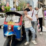 Liu Yu Kai Instagram - 剛剛坐嘟嘟車太刺激了啦 - 這次我們 2/17 - 3/02 來哪連線呢 就是要偶爾來點不一樣！ 談到好多價格都超甜的啦 我們到底在哪兒呢 (隨機回饋5人啦)