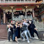 Liu Yu Kai Instagram - 我們今年來墾丁尾牙玩三天 第一站先來車城福安宮拜拜 店休三天如要自取的不要白跑一趟喔