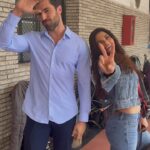 Livia Brito Pestana Instagram – Hola mis aLIVIAnados aquí les traigo una dinámica con mi compañero de escena @osvaldodeleonof espero les guste y déjenme en los comentarios que otros juegos les gustaría ver en el detrás de la telenovela, los amo 🩵🩵 @minasdepasionof 
.
.
#minasdepasión #liviabrito #osvaldodeleon #telenovela #televisa #actriz #actors #dinamica #latigrilla