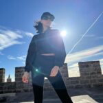 Livia Brito Pestana Instagram - La mayor venta del año del 21/11 al 27/11, donde aloyoga.com tendrá un 30 % de descuento en todo el sitio y hasta un 70 % de descuento. @alo #alo