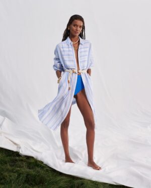 Liya Kebede Instagram - Here to remind you that summer is just around the corner 💜😉🌞 #LemlemxHM collection is available online and in stores across the world 🌎🙂 On behalf of my extended @lemlemofficial family thanks for the continuous support that you have shown already and can’t wait to see  these pieces worn and shared ✨ @hm

Coming soon :
Today in 🇷🇺 
April 29th in 🇷🇴🇨🇾🇪🇪🇭🇷🇱🇹🇱🇺🇱🇻🇬🇷🇫🇷🇮🇹🇪🇸🇵🇹
May 6th in 🇨🇦🇺🇸
May 20th in 🇹🇷
