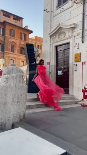 Liya Kebede Instagram - 🙏🏾 @pppiccioli #rome #spanishsteps @maisonvalentino 🙏🏾 @patmcgrathreal #teampatmcgrath @guidopalau #joemckenna 
@harold_james for 🎥