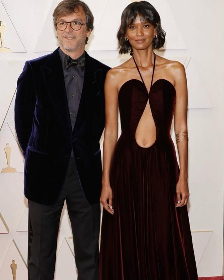 Liya Kebede Instagram - How epic this night was ♥️♥️♥️ no words thank you to all who made me feel extra special @maisonalaia @pieter_mulier @wil_ariyamethe @montassaralaia and beauty @hoshounkpatin @emilychengmakeup @tiffanyandco @lorealparis @codamovie @oscars.awards.2.0.2.2 ♥️@philipperousselet ♥️