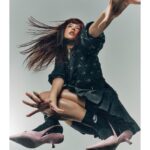 Liza Soberano Instagram - Ending the year with a swoosh ✔️ #ZALORAcovers #ZALORA1212 Photography by: @bjpascual Creative Direction by: @eugene_david Styling by: @qurator_studio Makeup by: @antheabueno Hair by: @antonpapa_ Words by: @ralphdesiderio Video by: @gishproductions Produced by: @beajocom Clothes from @nike
