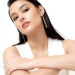Liza Soberano Instagram - There is no such thing as too much diamonds 💎 Wearing the most elegant pieces from the Tiffany Victoria collection. #TiffanyWonders #TiffanyVictoria @tiffanyandco