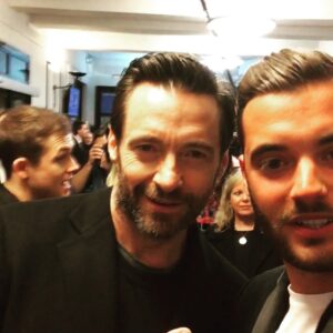 Loïc Fiorelli Instagram - Avant première du film #EddieTheEagle à Oslo avec Hugh Jackman! Très bon moment, film très drôle vous allez adorer 😜
