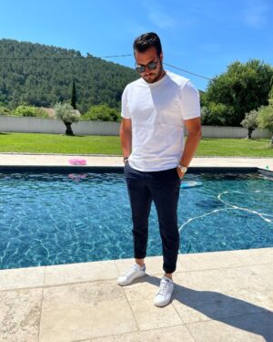 Loïc Fiorelli Instagram - Alors les amis, quel programme pour cet été? 😎☀️