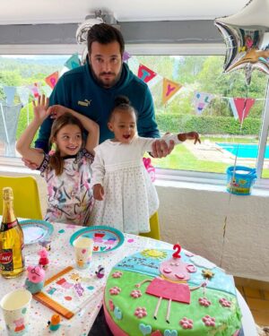 Loïc Fiorelli Instagram - Louna déjà 2 ans... elles grandissent tellement vite mes princesses ❤️