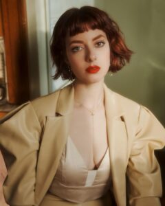 Lola Blanc Instagram - I like the internet less and less but here I am, using it again! Photo by @mikeypiliero