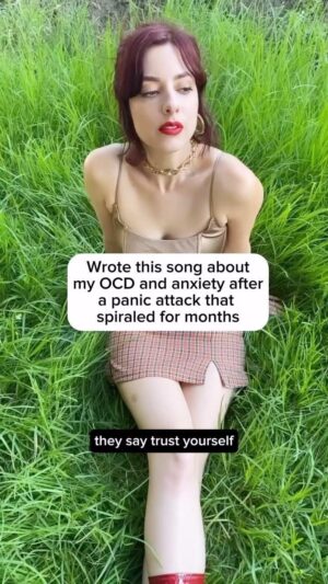 Lola Blanc Instagram - I wrote Trust Me after a period of severe anxiety that came out of nowhere and looped in my head for months. I spent hours every day doing mental compulsions to try not to lose my mind or lose my grip on reality, and eventually went through ERP therapy for OCD—something I had only seen on TV as people who were germaphobic, and something I had no idea could be internal and invisible to the outside world. Recovery was so fucking hard, learning to trust that it was okay to make a mistake was so hard, and I was so convinced I would do it wrong, but I put in the work anyway and now my relationship to my thoughts is completely different. (But make no mistake: she’s never done obsessing.) You can listen to the song tomorrow, August 8th.

#ocd #anxiety #darkpop #womeninmusic #indiepop #independentartist #mentalhealthawareness