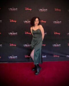 Lori Mae Hernandez Instagram - ✨THE VILLAINS OF VALLEY VIEW WRAP PARTY✨ Such a fun show!!!! Such great people!!!! Such a great season!!!! So glad I get to be a part of it!!!!! 🦹‍♀️ #villain #villiansofvalleyview #villainsofvalleyviewedit #wrap #thatsawrap #wrapparty #disneychannel #disneyplus Disney Channel