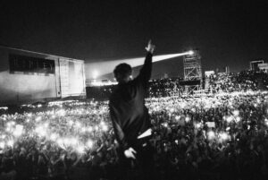 Louis Tomlinson Thumbnail - 1.5 Million Likes - Most Liked Instagram Photos