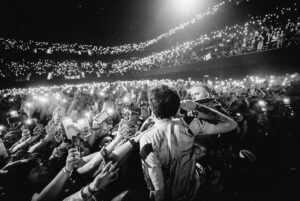 Louis Tomlinson Thumbnail - 1.5 Million Likes - Most Liked Instagram Photos