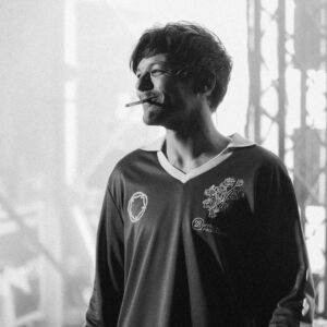 Louis Tomlinson Thumbnail - 2.4 Million Likes - Most Liked Instagram Photos