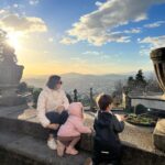 Luís Marvão Instagram – Viemos ver Braga pintada de Outono e vimos as folhas mais lindas e o céu que nos brindou com cores únicas no Bom Jesus🍁🍂🍁 tão bom podermos ter nesta cidade um bocadinho da nossa história enquanto família. 🧡 Santuário do Bom Jesus do Monte