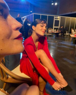 Lucía Martín Abello Instagram - 🏁Fuera tacón, dentro TN. ☁️