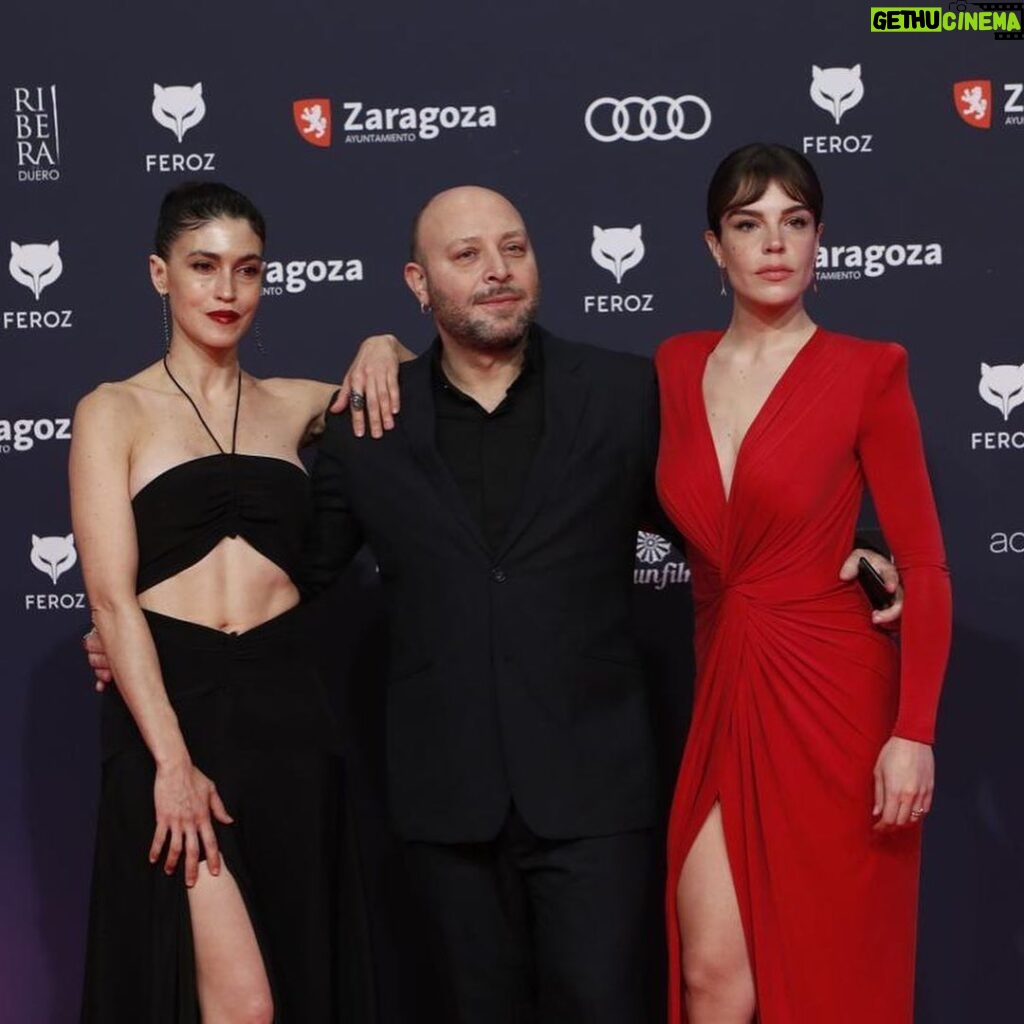 Lucía Martín Abello Instagram - 🐺 Mis Feroces 🐺 @premiosferoz #lanoviagitana #premiosferoz2023