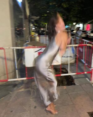 Lucía Martín Abello Instagram - @voguespain 💕 
#VFNO

@thomasmikelnicolas 
@andotherstories 
@magritshoes 
@bedelkatalent 
@verenabt 

#vfno2023
