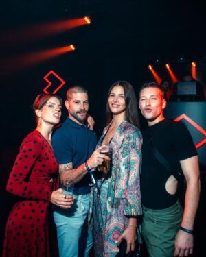 Lucía Martín Abello Instagram - 🌹 @atresplayer 🌹

#laredpurpura 

@samsalguero 
@andresgarlujan 
@fvckksociety