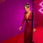 Lucía Martín Abello Instagram - 🌹 @atresplayer 🌹 #laredpurpura @samsalguero @andresgarlujan @fvckksociety