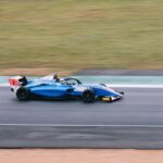 Lucas Hauchard Instagram - Le 8 Octobre prochain c’est mon 1er event Twitch : le @grandprix_explorer 🏎 C’est une course de formule 4 entre 22 personnalités d’internet sur le circuit Bugatti au Mans 🏁 Suivez le compte insta pour plus d’infos ✅