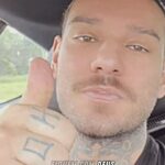 Lucas Lucco Instagram - Neste dia, queremos expressar nossa gratidão pelo carinho e confiança na gente ao longo do ano de 2023! Nosso sócio, @lucaslucco , tem uma mensagem especial para você! Que em 2024 possamos continuar juntos na jornada de nutrir o corpo e a mente. Feliz Natal!. . . #feliznatal #lucaslucco #fpy #marrychristmas🎄