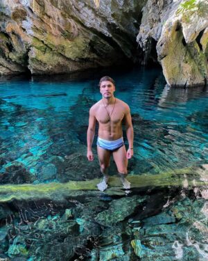 Lucas Viana Instagram - Lugar top demais fii! Recarregando as energias nesse paraíso cheio de beleza naturais 🙌🏻✨
