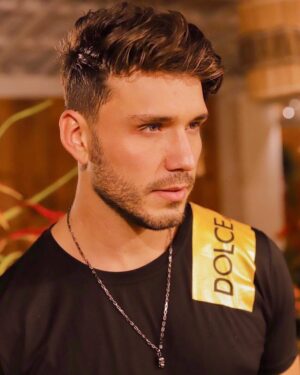 Lucas Viana Instagram - De zero a dez, comenta aí qual nível de blogueirinho eu atingi com essa foto..rs 😏👀 #luaudolucasguimaraes