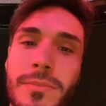 Lucas Viana Instagram - Pra conviver comigo tem que entender que tenho dois momentos: quando esqueço que meu velho se foi; e quando as lembranças apertam minha alma de saudade 💔. Vocês não têm noção o quanto eu sinto orgulho do meu pai e da criação que ele me deu! Queria tanto poder trazê-lo por um minuto só e apresenta-los o cara mais foda e íntegro do mundo. Devo tudo a ele! Me espelho nele! Meu ídolo! Meu herói! 🦸‍♂️🙌🏻 São Paulo, Brazil