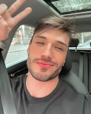 Lucas Viana Instagram - A legítima vibe do domingo por aqui.. Mó paz 😏✌🏻