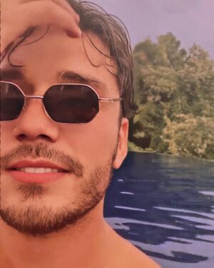 Lucas Viana Instagram - To vivendo... depois vejo se deu certo 😏