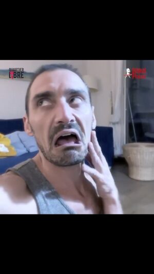 Luciano Rosso Instagram - APOCALIPSYNC au @rondpointparis 
Du 14 mars au 2 avril - 18h30
Je vous attends 🤪

@m.saccomic @unpoyorojo @afshintavak @caroline_chiara3 @alexendremaria @qlp_prod @ringo_boston.terrier 
#lipsync #theatrephysique #comedie #rigolo #theatre #paris #rondpointparis #show #apocalipsync #lifeontour #lucianorosso #seulenscene #onemanshow