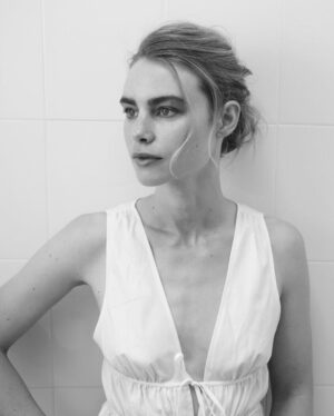 Lucy Fry Instagram - With @tina_turnbow ‘s delicate and masterful handling of art, makeup, and the lens ... I felt that we were all witnessed, and honest images emerged. I hope you enjoy them and the intimate @the.baremag article in my bio
@the.baremag 
@tina_turnbow 
@lucywarrenstyle 
@rebekahforecast