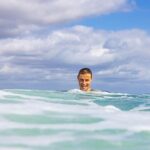 Lucy Fry Instagram - Hope you have a cruisey weekend 🌊And that if you get thrown upside down you find your way to the surface again! 😅💙