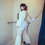 Lucy Loone Instagram - yo i’m grateful for everything. getting my album out and being able to perform it with amazing people for amazing people. thank you to everyone who has shown me support, love, and encouragement. this year will be a year of discipline, creativity, and expansion. love to the looney bin specifically 😘😘 happy new year to everybody may your blessings reach you in abundance 🤍 photos by @zak_watson 🚿 corset by @eddysonline 🧸 jewelry by @elitaemporium 👑 leg warmers by @heavensentandco 🕊