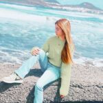 Lucy Paez Instagram - I’m Happy Anywhere 💙💙💙… I Can See The Ocean !! ▪️ ▪️ ▪️ #spain #canaryislands #themother #thedaughter #fashionstyle #oceanview #younghollywood #actresslife #mylifestyle #tweenfashion #fashionphotography #makeithappen #yougotthisgirl #hereicome #followyourdreams #shinebright #mymagicalmoments #lucypaezofficial Canary Islands