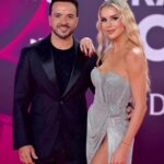 Luis Fonsi Instagram – Celebrando los @latingrammys en Sevilla… ❤️💃🏼 

📷: @juannaharrogimenez @rodrigovarela Latin Grammy, Sevilla