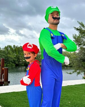 Luis Fonsi Instagram - Happy Halloween familia 🎃