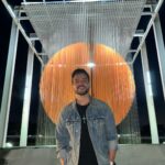Luis Fonsi Instagram - Llegamos a Venezuela!!! La alegría, la emoción y el amor que siento ahora mismo es inexplicable. Mañana cantamos en Caracas y el sábado en Valencia. No puedo creer que han pasado 12 años. A darlo todo se ha dicho ❤️🇻🇪