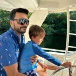 Luis Fonsi Instagram – Mi co-capitan de vida 💙🛥️