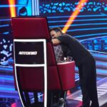 Luis Fonsi Instagram - Esta noche son las últimas audiciones a ciegas y esto se está poniendo 🔥🔥. Solo les quiero decir que el #TeamFonsi está rompiendo 💥 Listos? #LaVozAudiciones6 @lavozantena3 📷: @robertosastrephoto