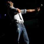 Luis Fonsi Instagram - #TBT Esto fue uno de los últimos conciertos en Venezuela hace más de 12 años. En una semana regreso a cantarles en Caracas y en Valencia. No existen palabras para explicarles lo emocionado que me siento ❤️