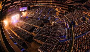 Luis Fonsi Instagram - Lo de anoche fue… demasiado! Honestamente no tengo palabras. 1er show de la gira, sold out Wizink Center, Madrid on 🔥, celebrando 25 años de sueños cumplidos. Gracias… Los amo tanto!