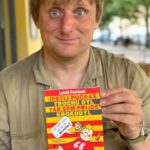 Lukáš Pavlásek Instagram - Jestli počkáš trochu dýl, tak sem přijde krokodýl. Knížka mých básniček pro děti vychází už ve třetím vydání. #kniha #basne #deti #jestlipockastrochudyltaksemprijdekrokodyl #nove #vydani #knihkupectvi #lukaspavlasek