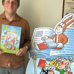 Lukáš Pavlásek Instagram - Včera jsem si v redakci Čtyřlístku vyzvedl novou knihu „4 kuchařské příběhy Čtyřlístku“. Napsal jsem do ní příběh Superkuchařka. Vždycky, když do redakce jednou za čas jdu, hrozně moc se tam těším, a připadám si jako bych vstupoval na posvátné místo svého dětství. Psát scénáře pro Čtyřlístek je pro mě víc než splněný dětský sen. Koukněte po knížce v knihkupectví! #ctyrlistek #4kucharskepribehy #jaroslavnemecek #lukaspavlasek #kniha #novinka #knihkupectvi