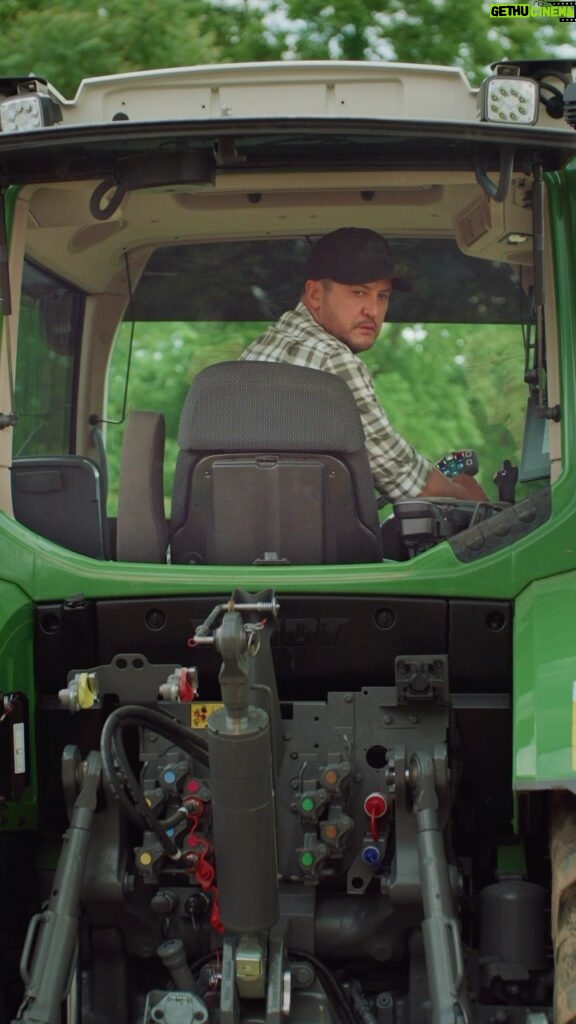 Luke Bryan Instagram - Only thousands more peanuts to go. @fendt_north_america & Luke Bryan’s Boldly Grown Peanuts go on sale August 31! Sign up at boldlygrowngoods.com to be reminded.